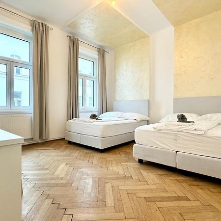 Luxury Apartment At Famous Vienna Kutschkermarkt Esterno foto