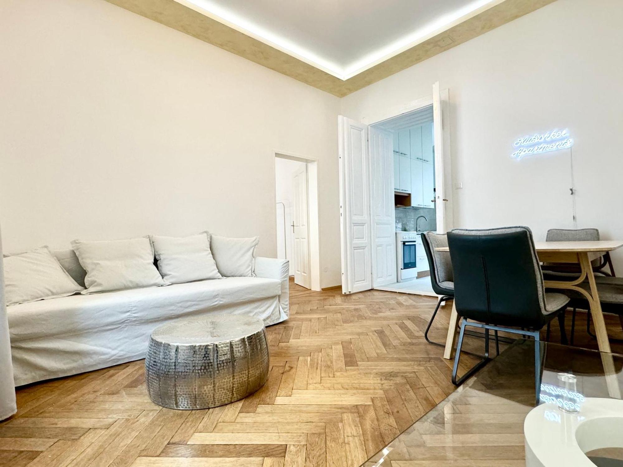 Luxury Apartment At Famous Vienna Kutschkermarkt Esterno foto