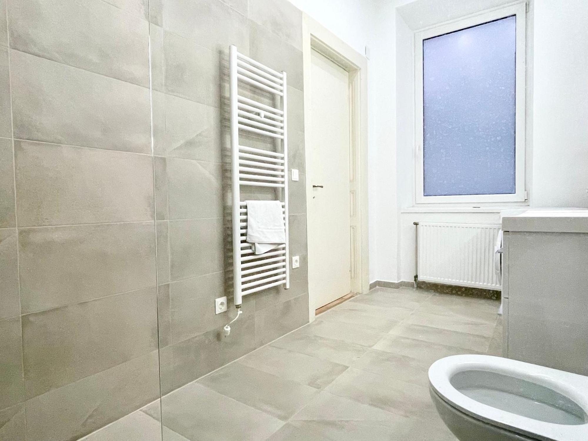 Luxury Apartment At Famous Vienna Kutschkermarkt Esterno foto